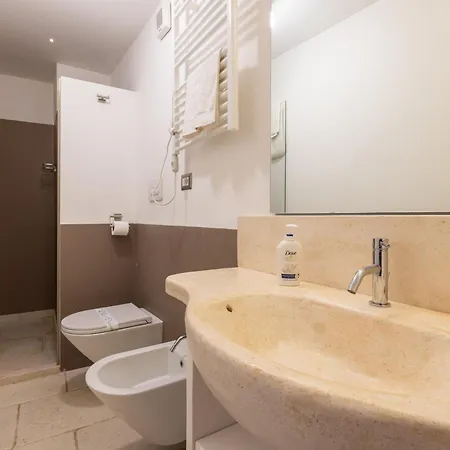 La Loggetta Bed & Breakfast 4*